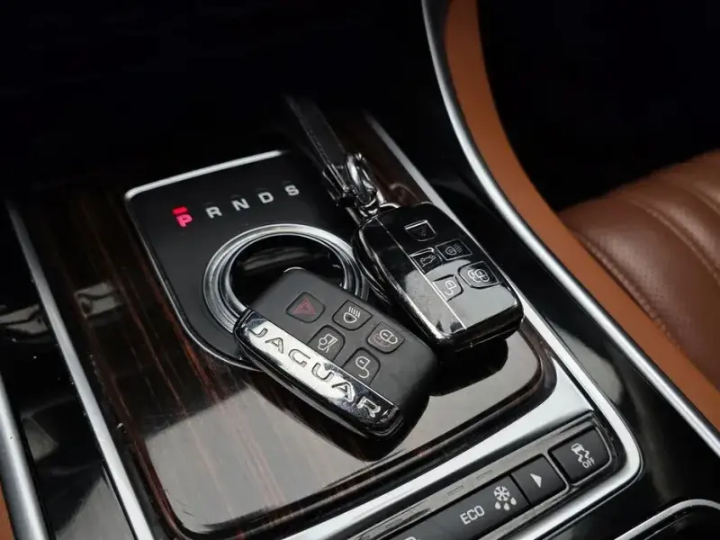 2018 Jaguar XF с пробегом 118 236 км