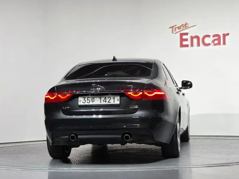 2018 Jaguar XF с пробегом 166 285 км