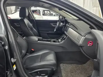 2018 Jaguar XF с пробегом 166 285 км