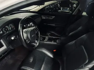 2018 Jaguar XF с пробегом 98 015 км