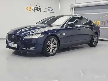 2017 Jaguar XF с пробегом 112 472 км