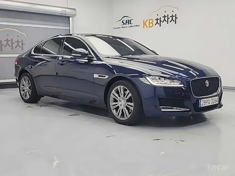 2017 Jaguar XF с пробегом 112 472 км