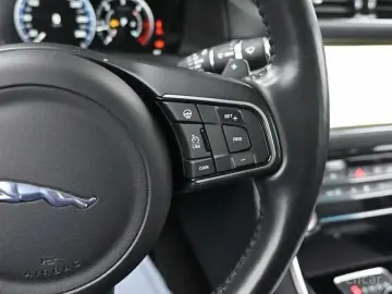 2017 Jaguar XF с пробегом 117 519 км