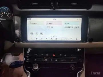 2017 Jaguar XF с пробегом 112 472 км