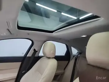 2017 Jaguar XF с пробегом 112 472 км
