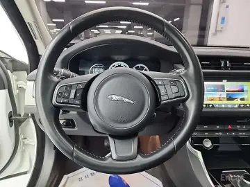 2017 Jaguar XF с пробегом 113 116 км