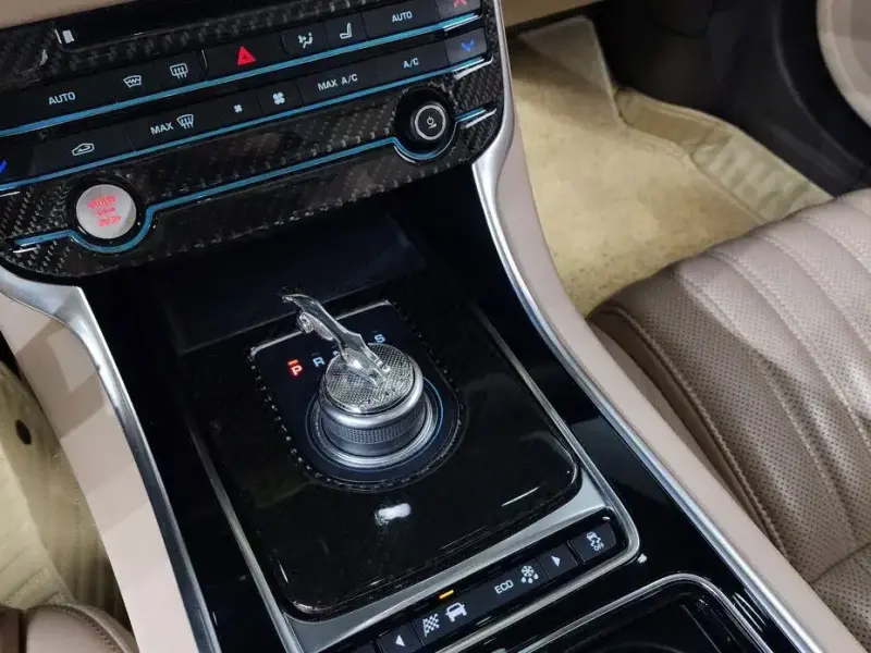 2018 Jaguar XF с пробегом 108 016 км