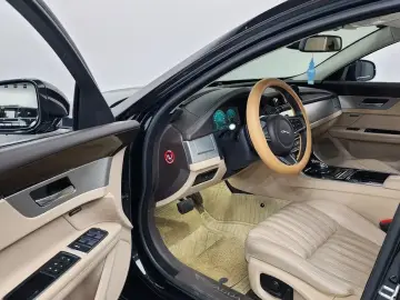 2018 Jaguar XF с пробегом 108 016 км
