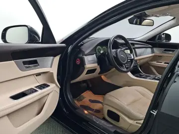 2018 Jaguar XF с пробегом 138 719 км