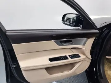 2018 Jaguar XF с пробегом 108 016 км