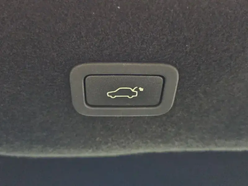 2018 Jaguar XF с пробегом 138 719 км