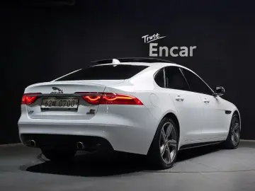 2016 Jaguar XF с пробегом 125 162 км