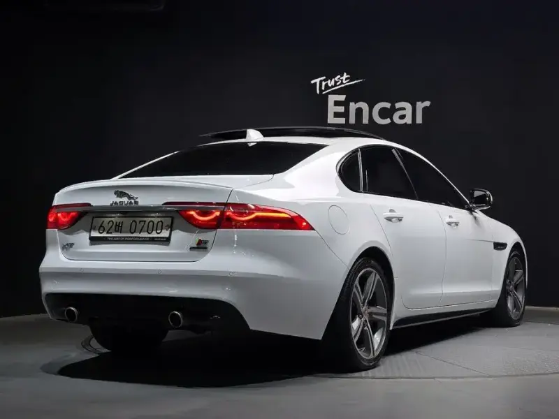 2016 Jaguar XF с пробегом 125 162 км