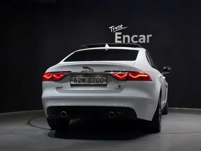 2016 Jaguar XF с пробегом 125 162 км