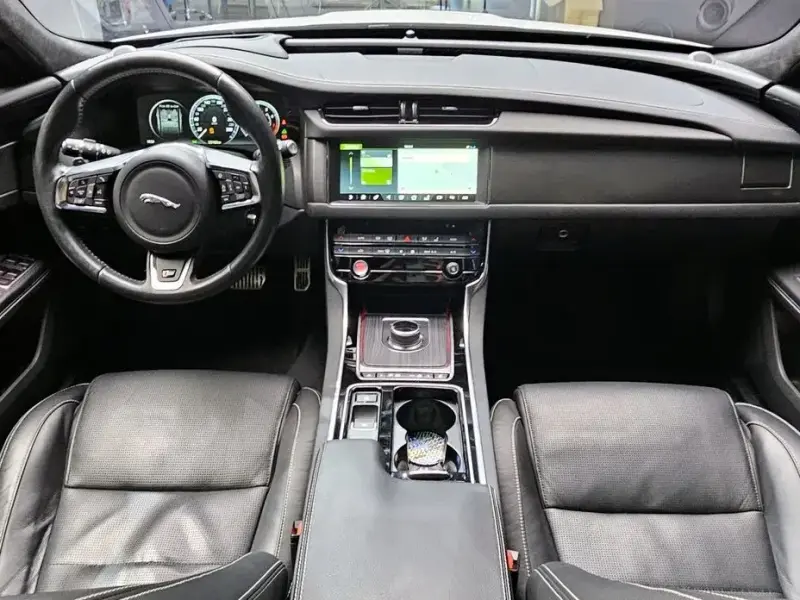 2016 Jaguar XF с пробегом 125 162 км