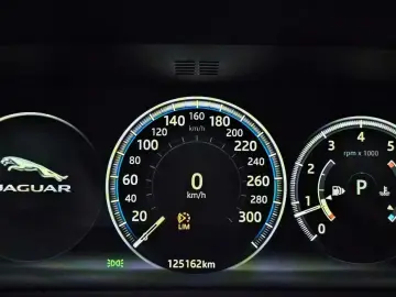 2016 Jaguar XF с пробегом 125 162 км