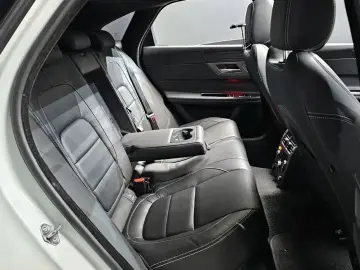 2016 Jaguar XF с пробегом 125 162 км