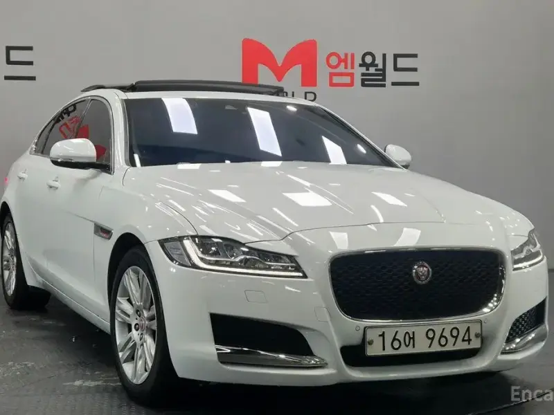 2017 Jaguar XF с пробегом 139 671 км
