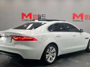 2017 Jaguar XF с пробегом 139 671 км