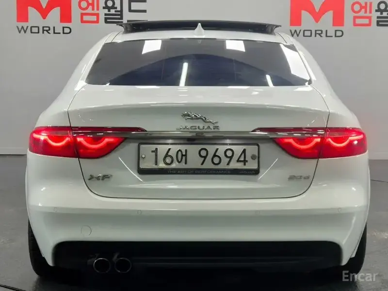 2017 Jaguar XF с пробегом 139 671 км