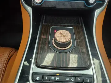 2017 Jaguar XF с пробегом 139 671 км