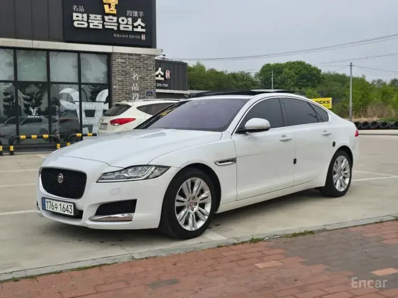 2019 Jaguar XF с пробегом 68 000 км
