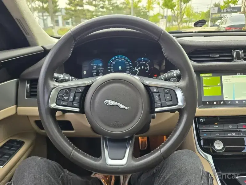 2019 Jaguar XF с пробегом 68 000 км
