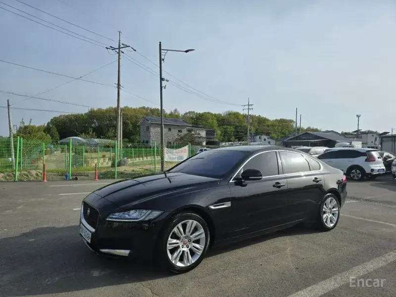 2017 Jaguar XF с пробегом 160 223 км