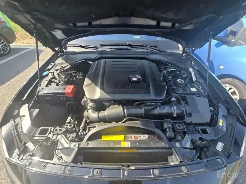 2017 Jaguar XF с пробегом 160 223 км