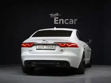 2017 Jaguar XF с пробегом 70 681 км