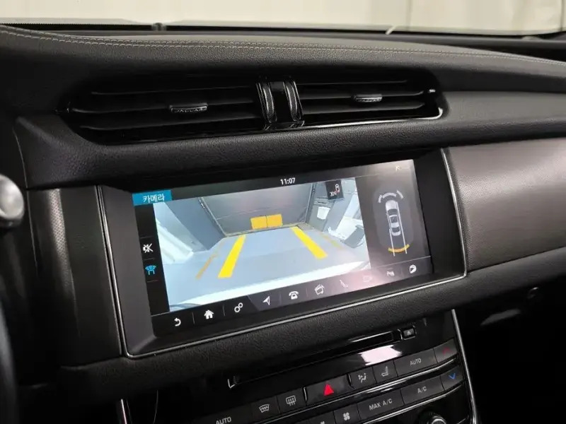 2017 Jaguar XF с пробегом 70 681 км