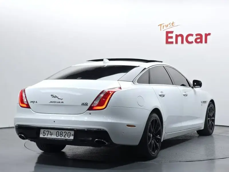 2016 Jaguar XJ с пробегом 55 151 км