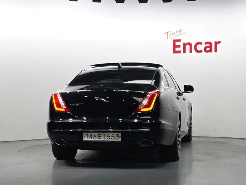 2019 Jaguar XJ с пробегом 87 213 км