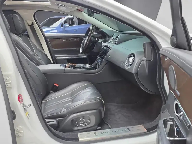 2016 Jaguar XJ с пробегом 55 151 км
