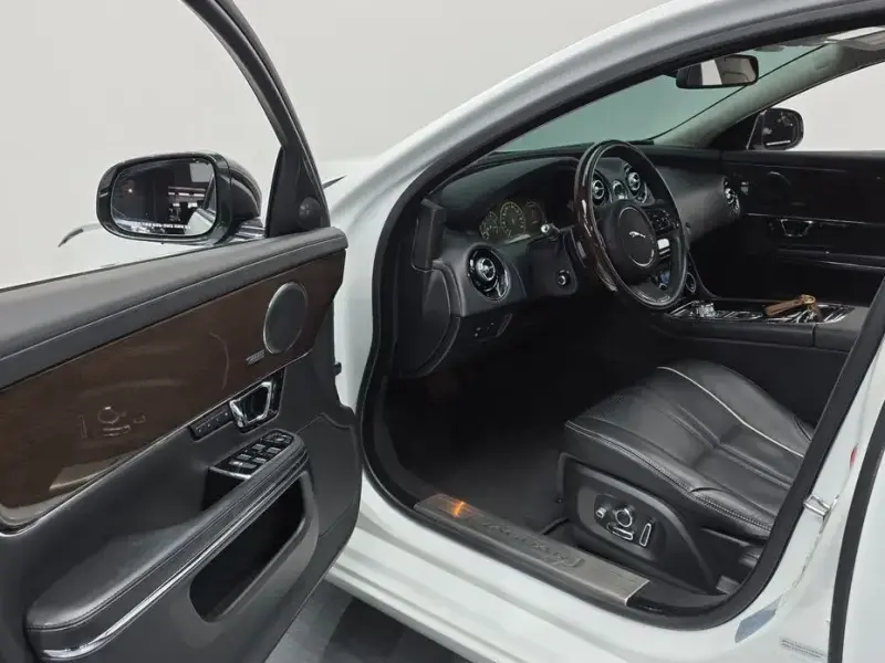 2016 Jaguar XJ с пробегом 55 151 км