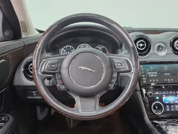2016 Jaguar XJ с пробегом 55 151 км
