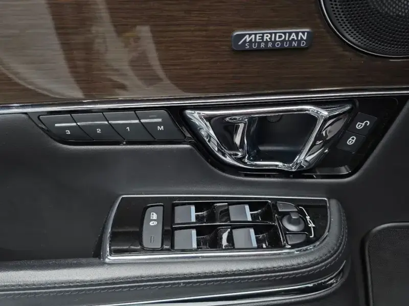2016 Jaguar XJ с пробегом 55 151 км
