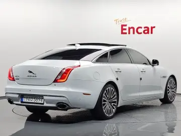 2016 Jaguar XJ с пробегом 101 937 км