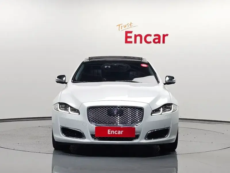 2016 Jaguar XJ с пробегом 101 937 км