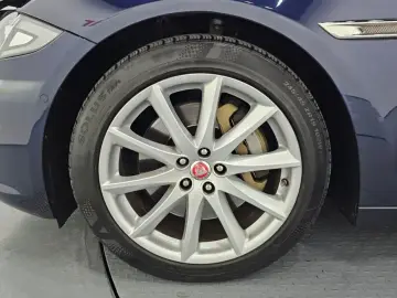 2017 Jaguar XJ с пробегом 100 587 км