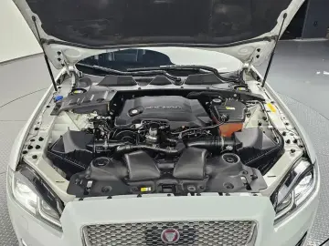2016 Jaguar XJ с пробегом 101 937 км
