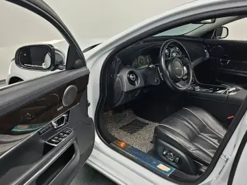 2016 Jaguar XJ с пробегом 101 937 км