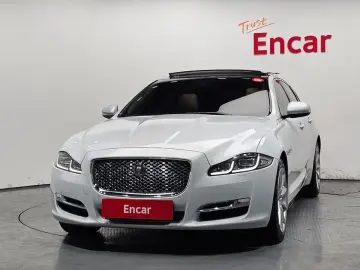2017 Jaguar XJ с пробегом 109 406 км