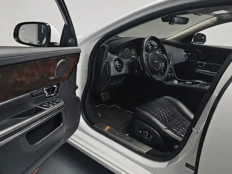 2019 Jaguar XJ с пробегом 87 336 км