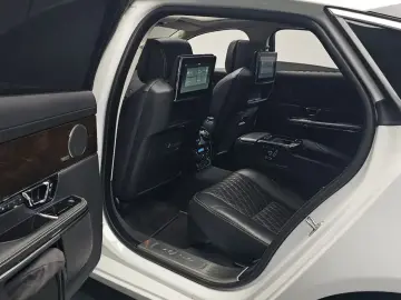 2019 Jaguar XJ с пробегом 87 336 км