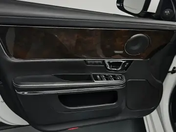 2019 Jaguar XJ с пробегом 87 336 км