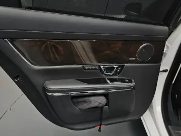 2019 Jaguar XJ с пробегом 87 336 км
