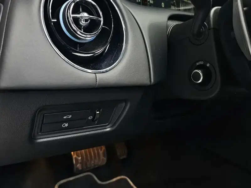 2019 Jaguar XJ с пробегом 87 336 км