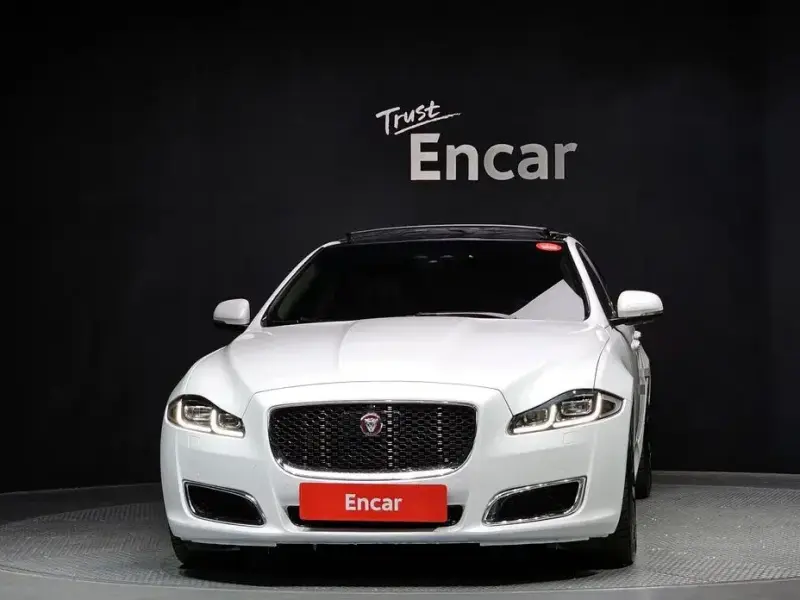 2019 Jaguar XJ с пробегом 117 495 км