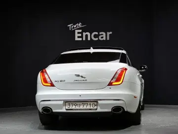 2019 Jaguar XJ с пробегом 117 495 км